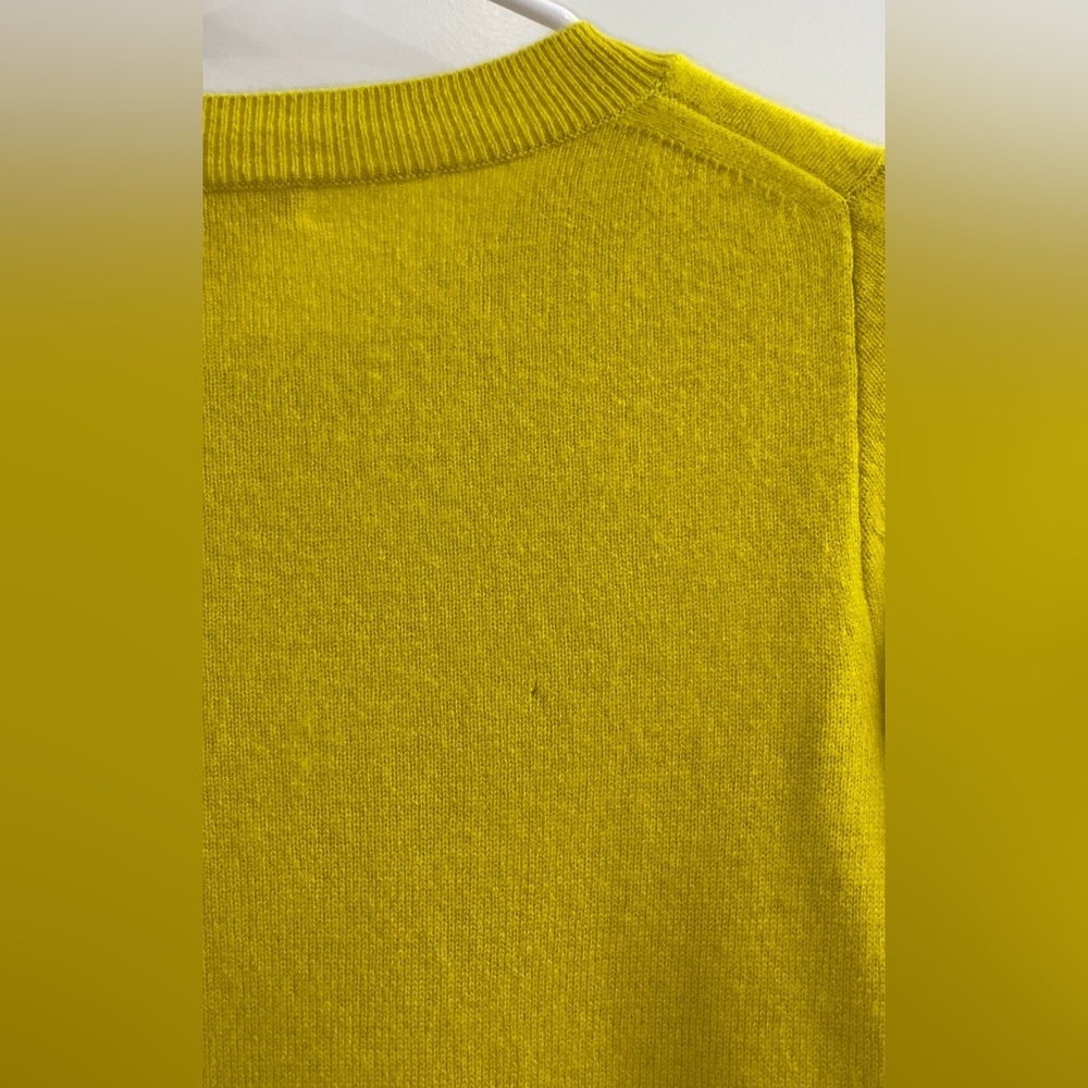 J. Crew 100% Cashmere Yellow Crewneck Sweater XXS - Gently Used, Flaws - Picture 8 of 10